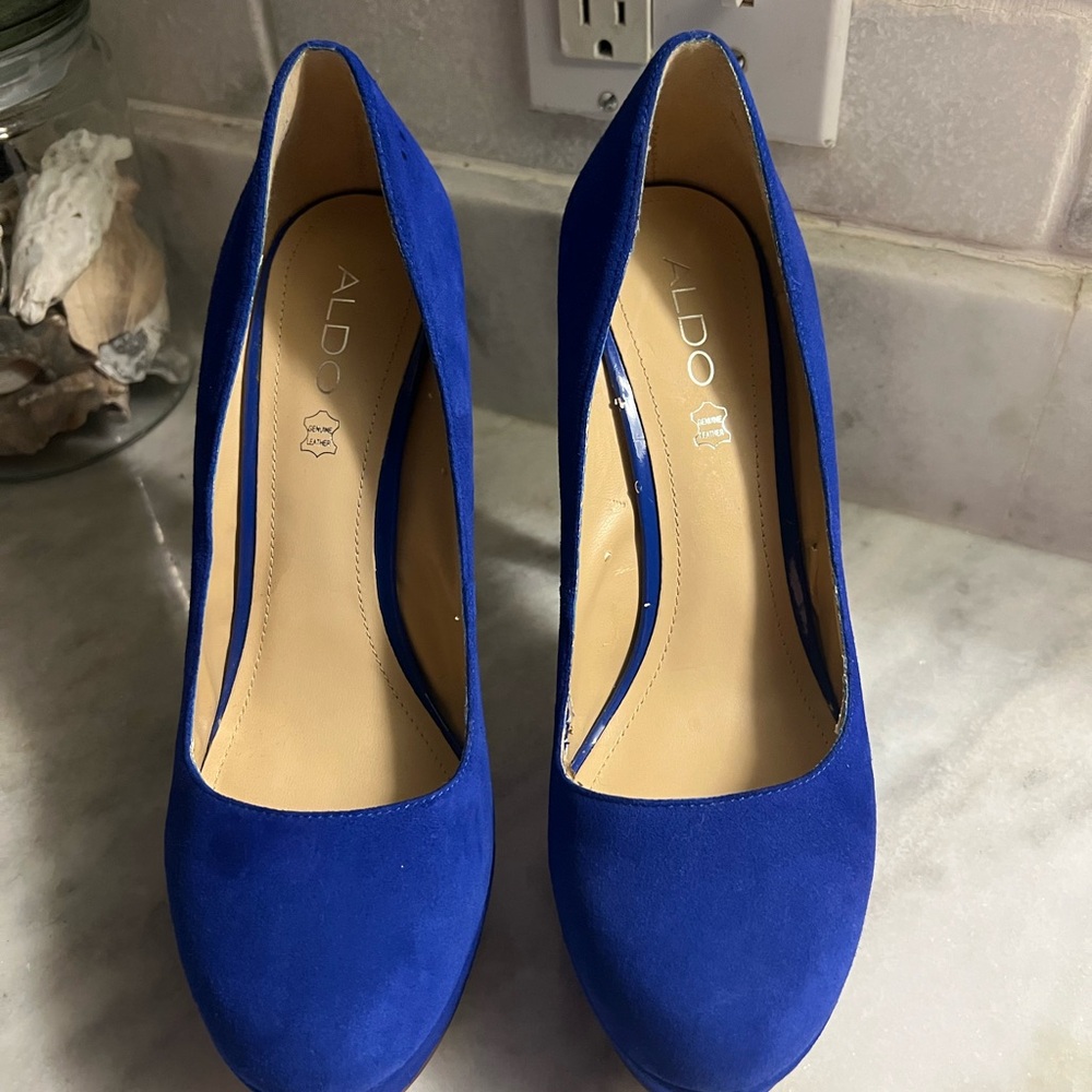 ALDO Cobalt Blue Suede Round-Toe Pumps